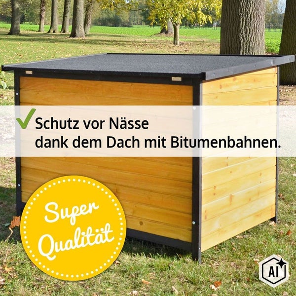 Hölzerne Hundehütte für den Außenbereich mit einem wetterfesten Dach aus Bitumenbahnen für Schutz vor Nässe.