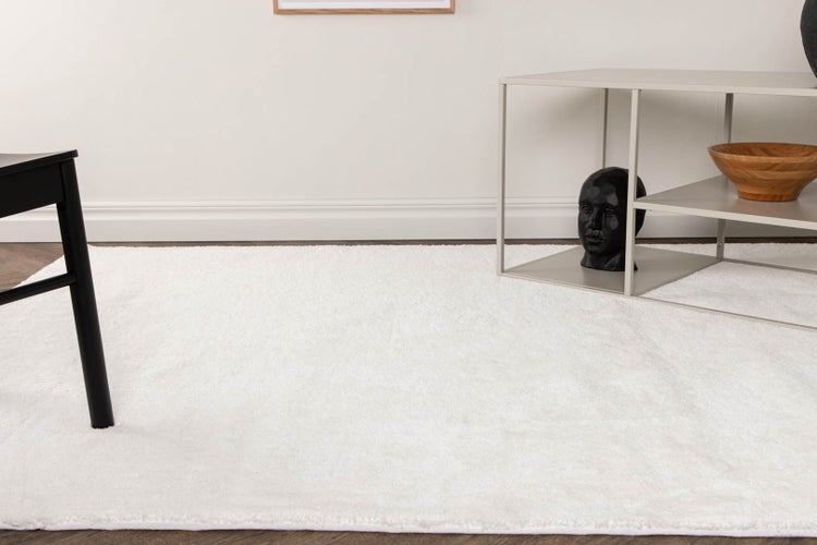 Undra Teppich 240x170 cm Polyester weiß. 170 X 240 X 2 cm
