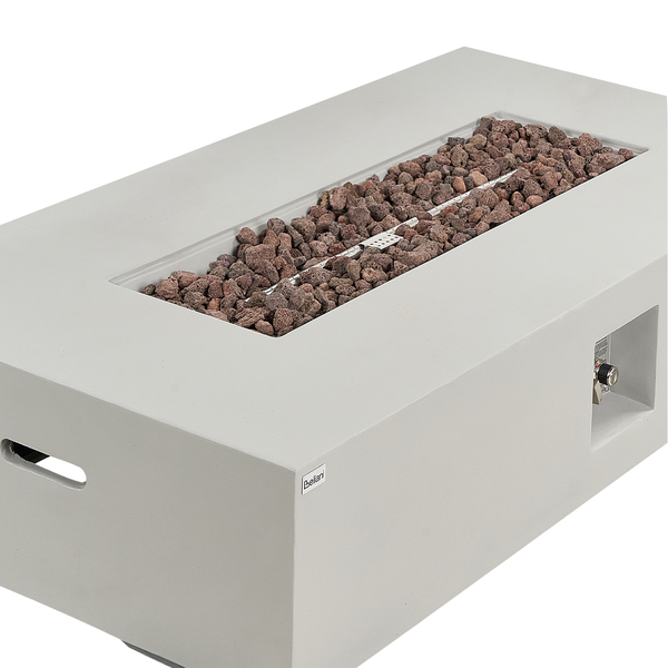 Rechteckiger Gas-Feuertisch in Betonoptik mit Lavasteinen und Beliani Logo.