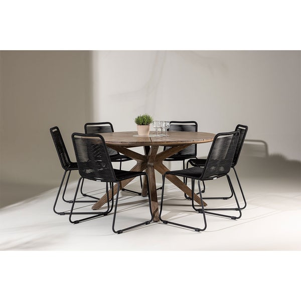 Gartentischgruppe mit rundem Holztisch und sechs Stühlen mit geflochtener Sitzfläche