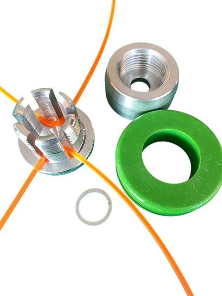 Freischneiderkopf mit Faden und Zubehör