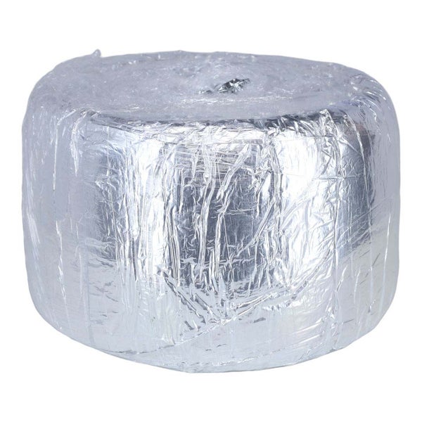 Eine Rolle reflektierende Dämmfolie aus Aluminium für die Wärmedämmung.