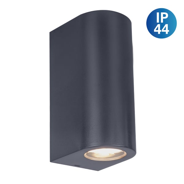 Wandleuchte mit Schutzart IP44