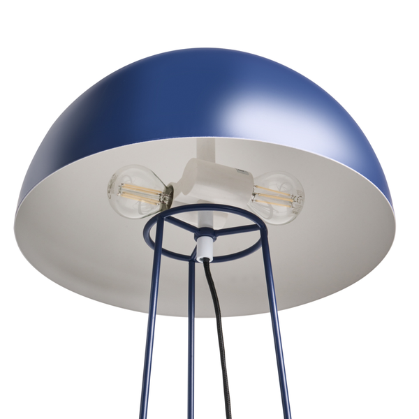 Stehleuchte mit Lampenschirm und zwei Leuchtmitteln