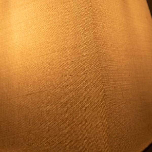 Nahaufnahme eines Lampenschirms aus Stoff