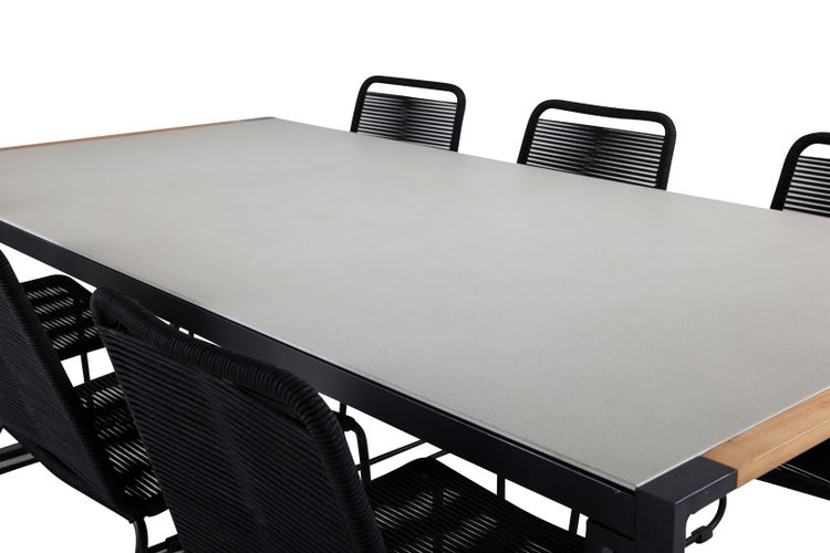 Esstisch mit Stühlen für den Außenbereich