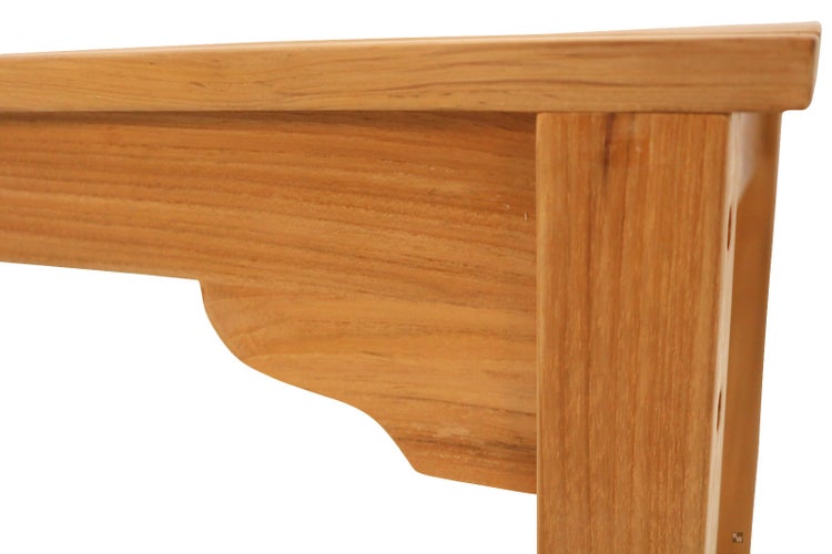 Detailansicht einer Holzbank