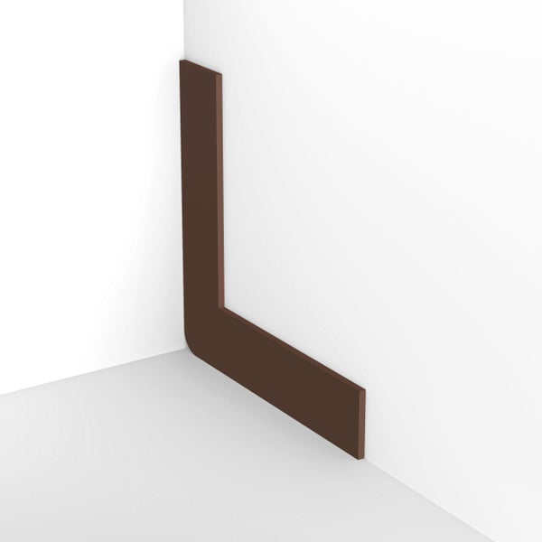 Braunes Eckstück für Sockelleisten zur Gestaltung von Innenecken an Wand und Boden.