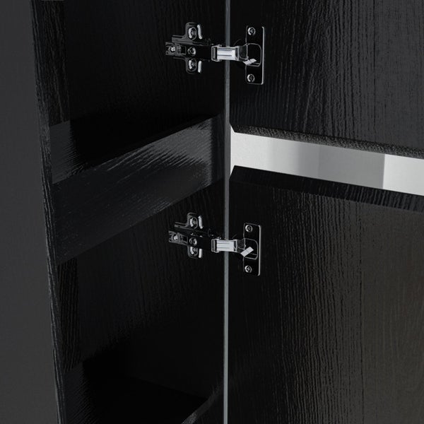 Detailaufnahme von zwei Möbelscharnieren an einem schwarzen Schrank mit Holzstruktur.
