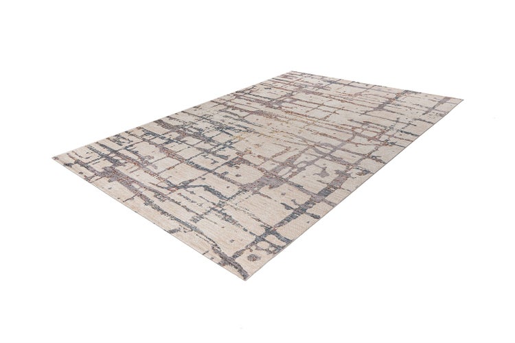 Moderner Teppich mit abstraktem Gittermuster in Beige, Grau und Blau.