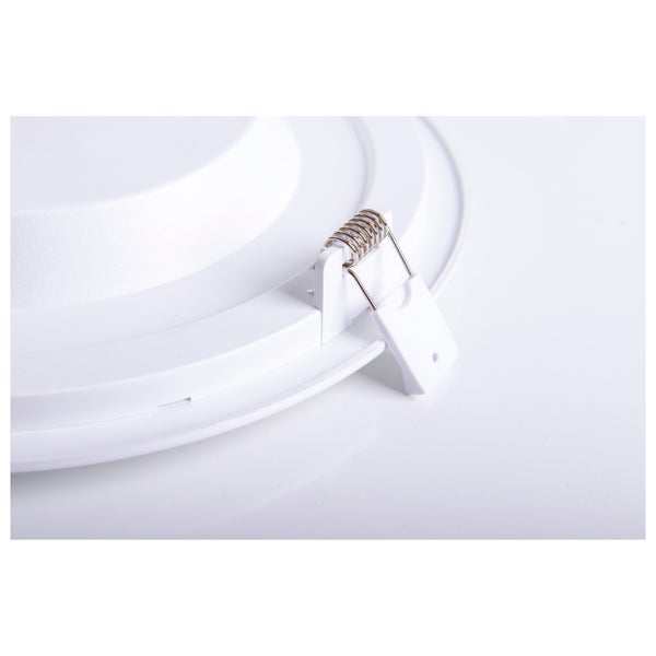 LED-Einbauleuchte Detailansicht mit Befestigungsfeder