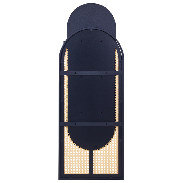 Rückseite eines Möbels mit Rohrgeflecht