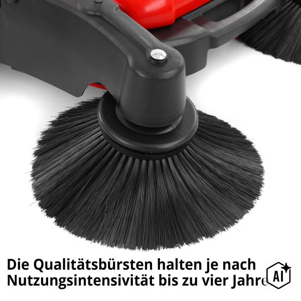 Detailansicht der Seitenbürste einer Kehrmaschine mit haltbaren Kunststoffborsten für eine lange Lebensdauer.