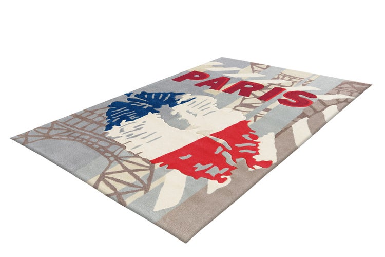 Teppich mit Paris-Motiv, Eiffelturm, Schriftzug Paris und Frankreich-Karte.