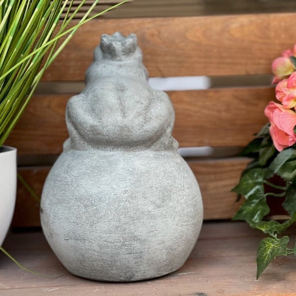 Gartenfigur Frosch mit Krone aus Stein für den Außenbereich