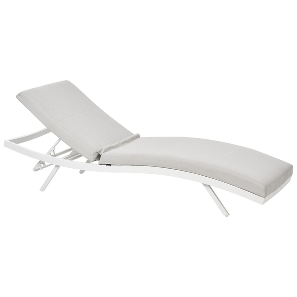 Gartenliege aus Metall mit Polster