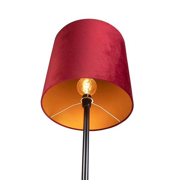 Stehlampe mit Stoffschirm und Metallfuß