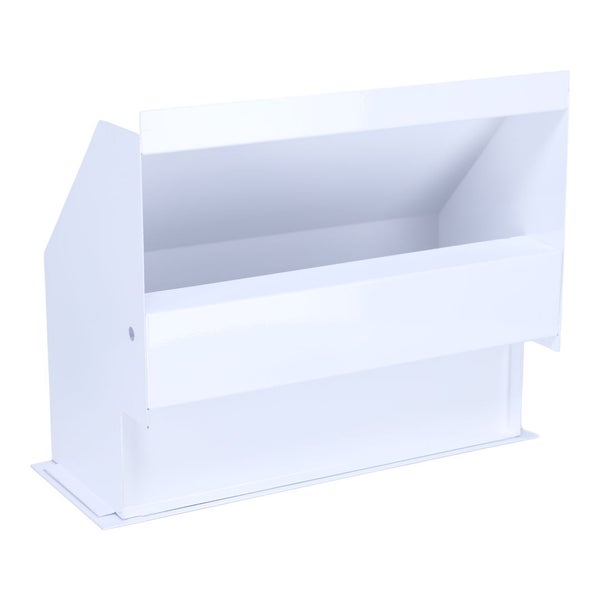 Ein einzelner weißer Briefkasten aus Metall zur Montage.