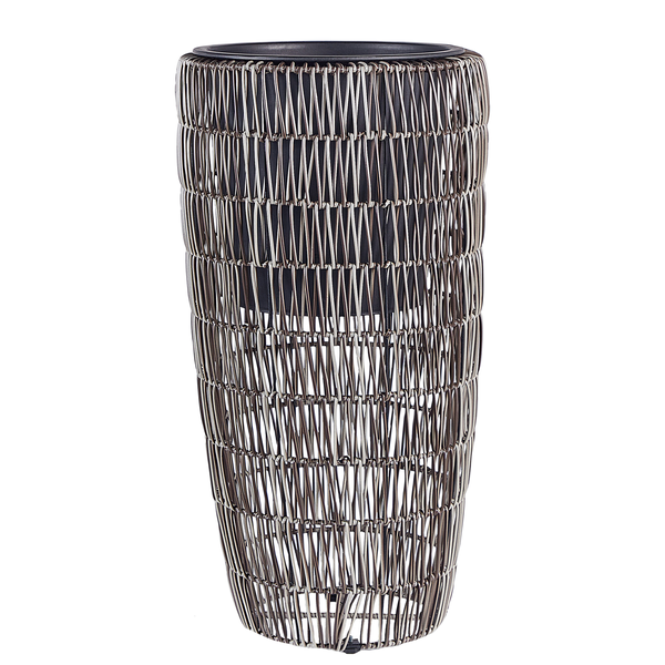 Blumenübertopf aus Metalldraht