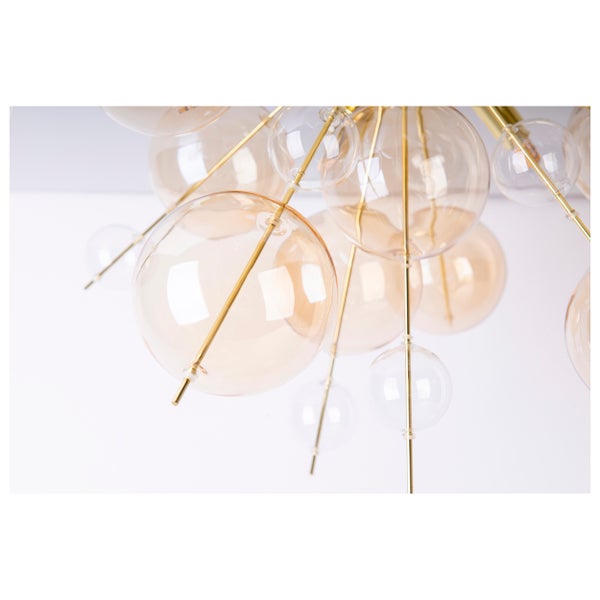 Deckenleuchte mit mehreren Glaskugeln