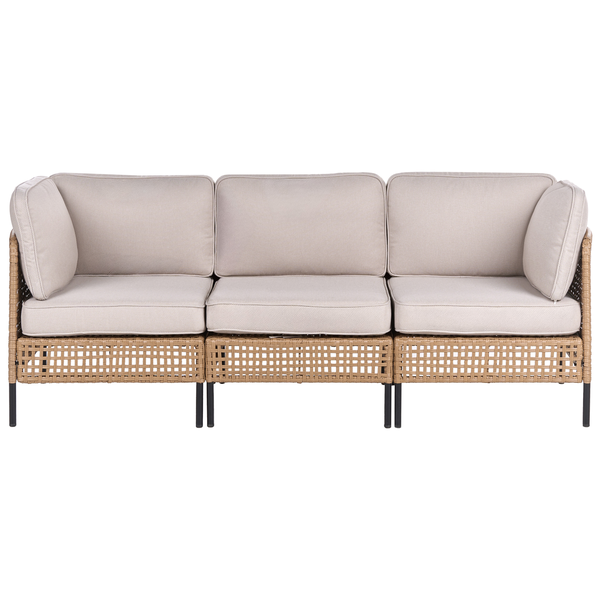 Gartencouch mit drei Sitzen, Rattangeflecht und hellen Polsterkissen