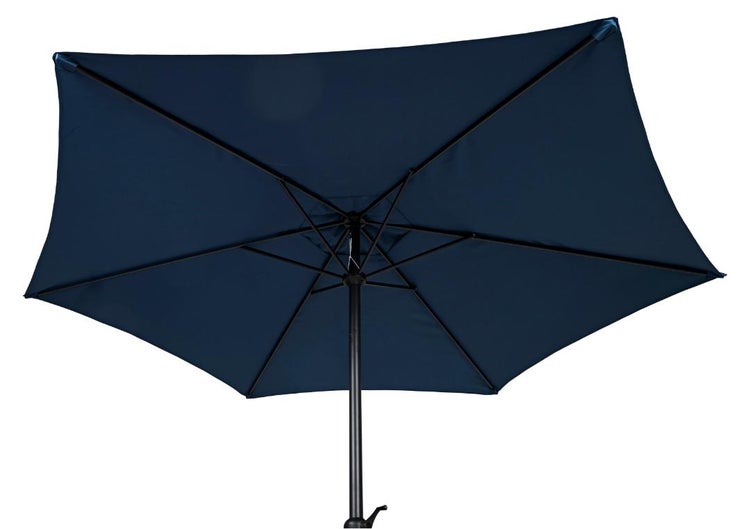 Dunkelblauer Sonnenschirm mit Stoffbespannung und Metallgestell, Ansicht von unten auf die Streben.