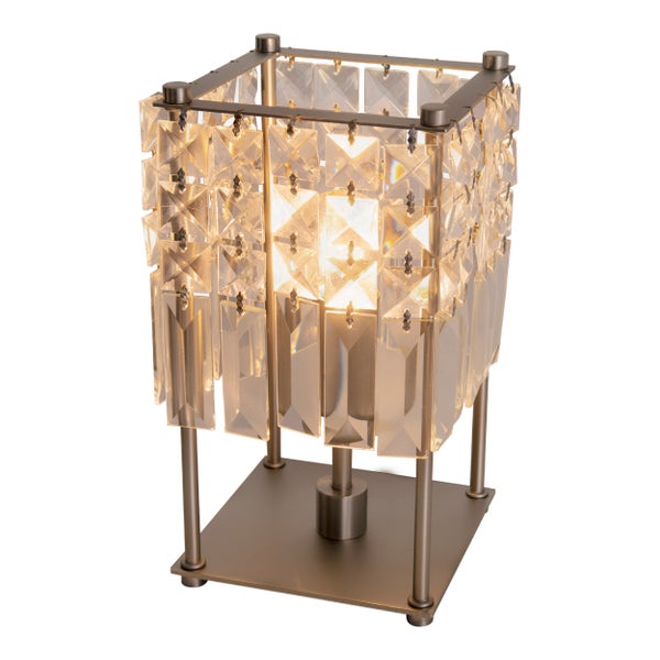Tischleuchte mit Kristallverzierungen auf einem Metallgestell