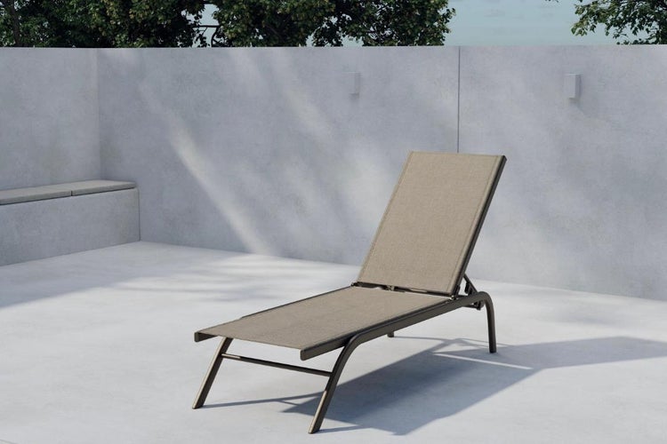 Gartensessel für den Außenbereich mit verstellbarer Rückenlehne