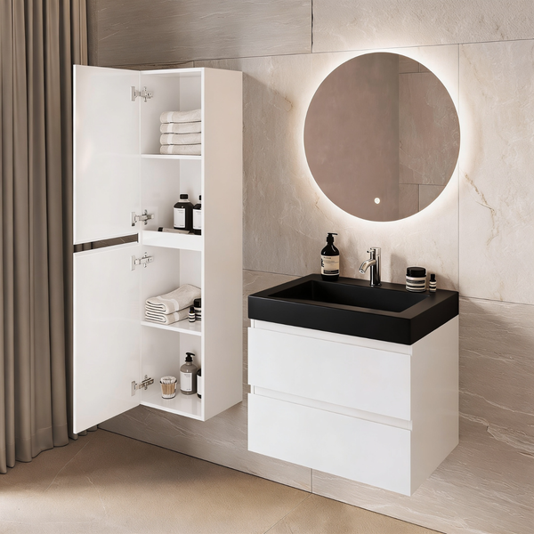 Modernes Badezimmermöbel Set mit Waschbecken, Spiegelschrank, Unterschrank und Hochschrank vor einer hellen Steinwand.