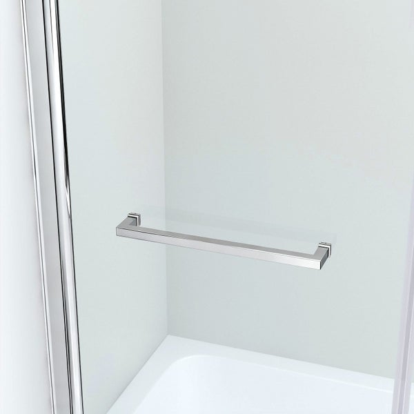 Duschablage aus Glas mit Metallhalterung für die Wandmontage in der Dusche.