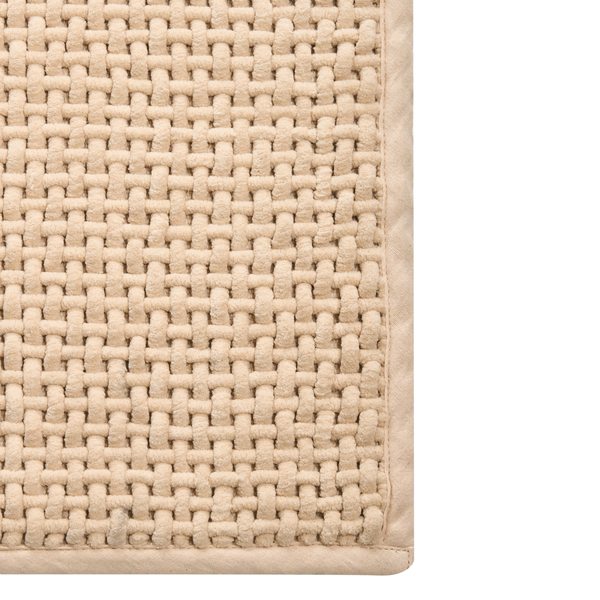 Teppich aus geflochtener Faser mit Einfassung