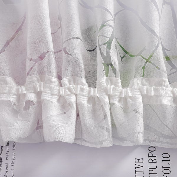 Dekoschals aus Voile mit Blumenmuster und Rüschen