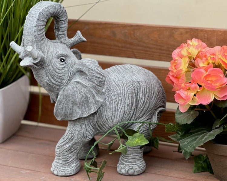 Dekorative Gartenfigur Elefant aus Stein für den Außenbereich