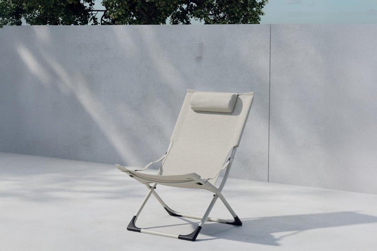 Gartensessel mit Kopfstütze und Klappfunktion