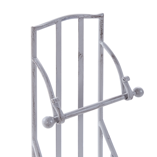 Technische Zeichnung zur Installation einer Badewanne oder Dusche mit Maßangaben für Wasseranschlüsse und Elektroanschlüsse in Zentimeter.