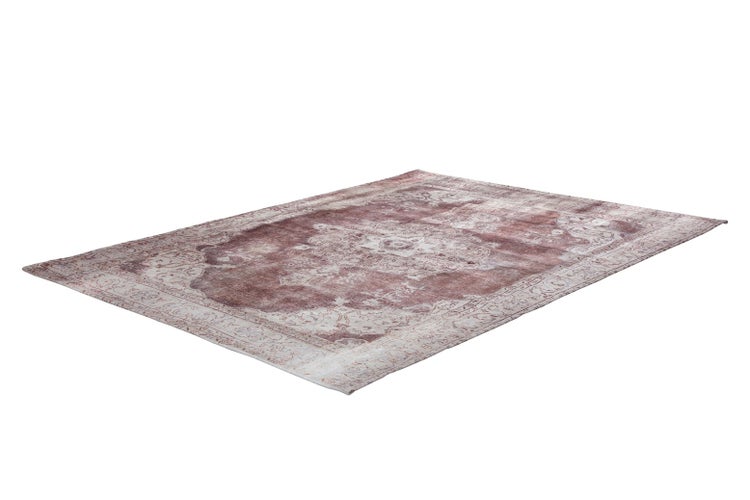 Rechteckiger Teppich mit orientalischem Vintage-Muster, zentralem Medaillon und dekorativer Bordüre.