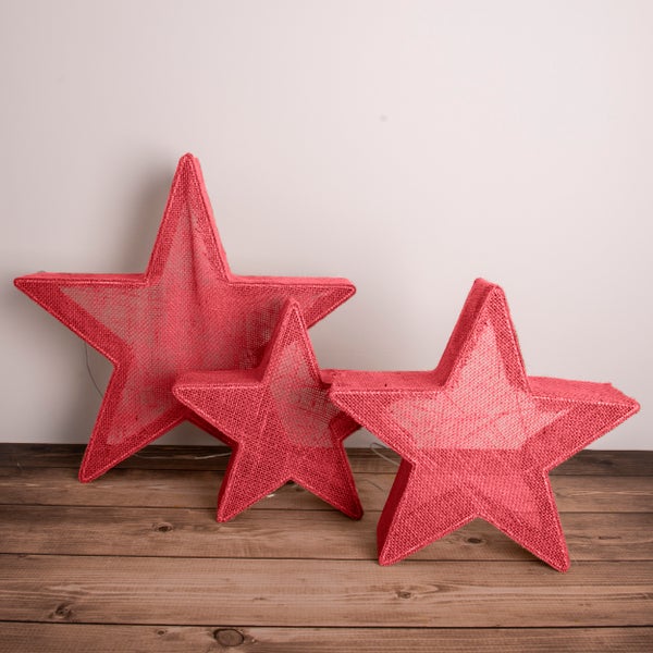 Drei dekorative Sterne aus Jute für den Innenbereich