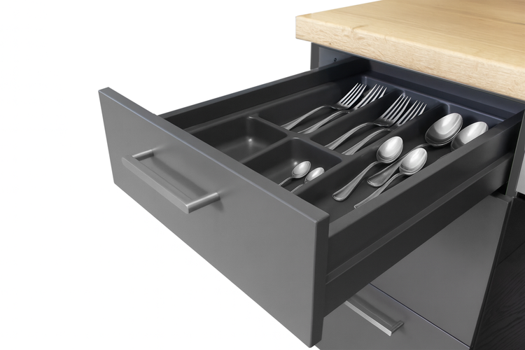 Küchenschublade mit Besteckeinsatz und Besteck