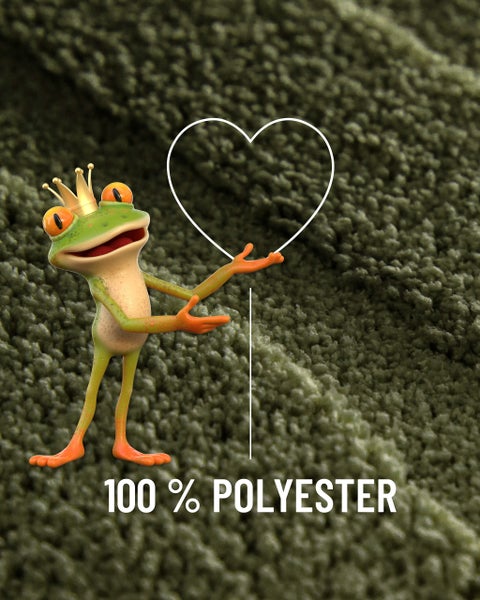 Cartoon-Frosch mit Krone auf einer strukturierten Oberfläche mit dem Text 100 Prozent Polyester.