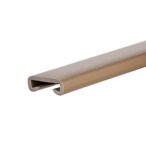 Einfassprofil aus Kunststoff in Beige, Profil in C-Form für Plattenkanten.