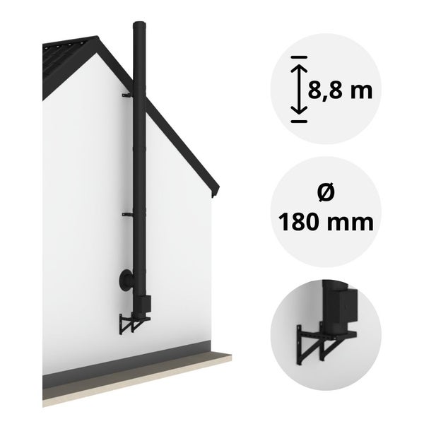 Außenwand Schornsteinsystem mit 8,8 Meter Höhe und 180 Millimeter Durchmesser, montiert an einer Hausfassade.