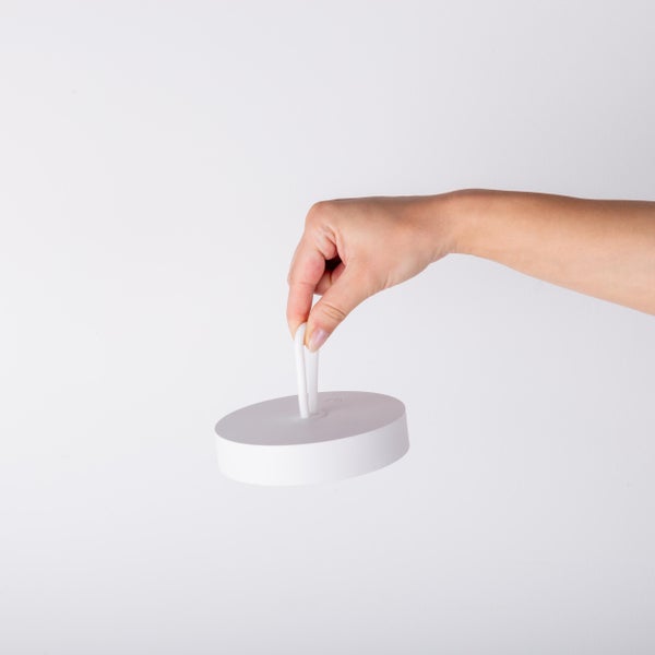 LED-Akku-Tischleuchte magnetisch ELLA für Außen und Innen, aus Metall und Kunststoff in Weiß , 35 cm hoch
