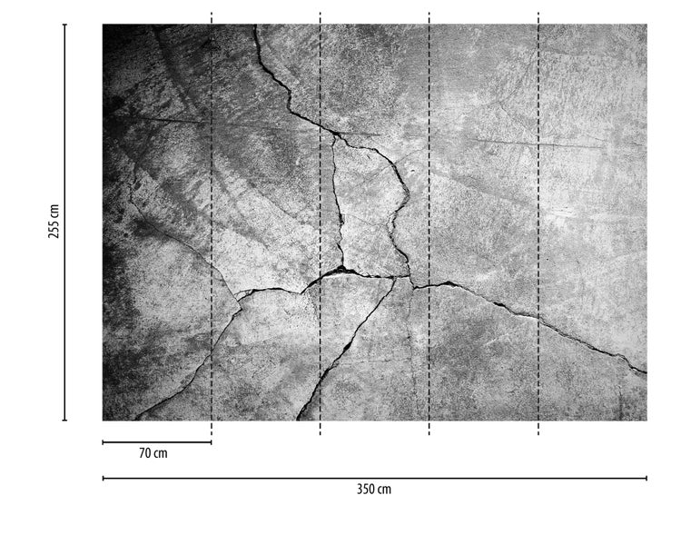 Vlies-Fototapete in Betonoptik mit Rissen, Maße 350 mal 255 Zentimeter, bestehend aus 5 Bahnen zu je 70 Zentimeter.