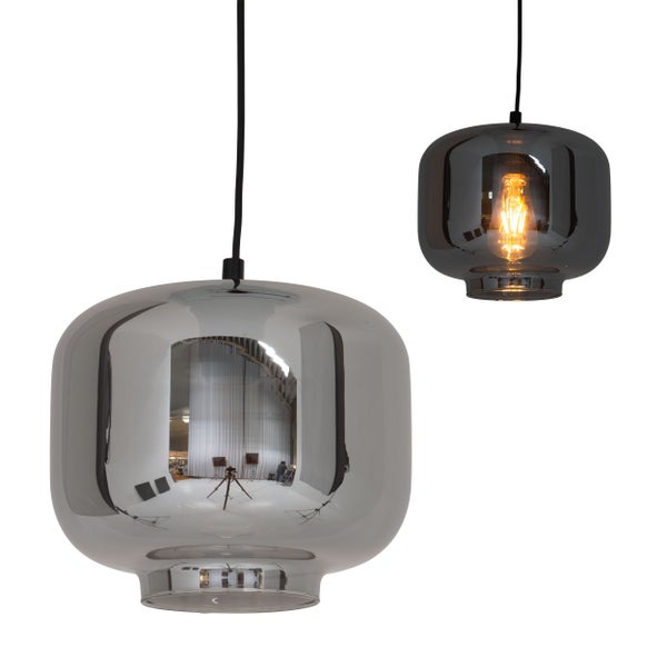 Zwei Hängeleuchten mit Glaskörper