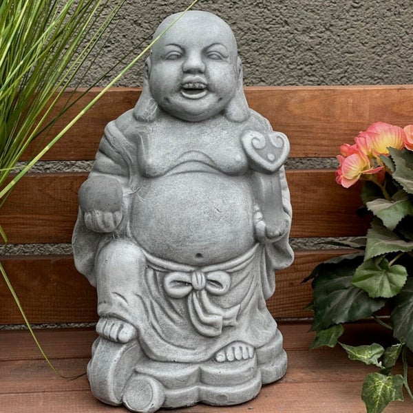 Gartenfigur Buddhasitzende Figur aus Stein für den Außenbereich