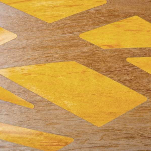 Dekorplatte mit Holzstruktur und Rautenmuster