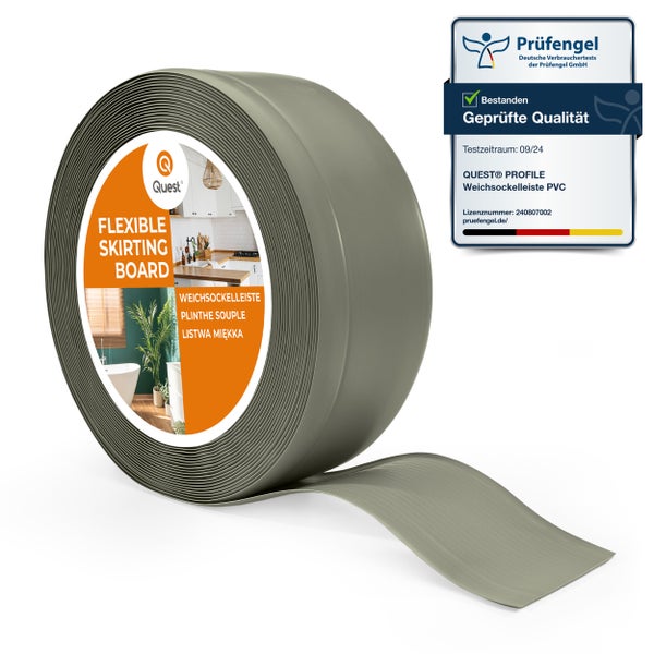 Rolle aus flexibler PVC Weichsockelleiste von Quest mit Prüfengel Siegel für geprüfte Qualität.