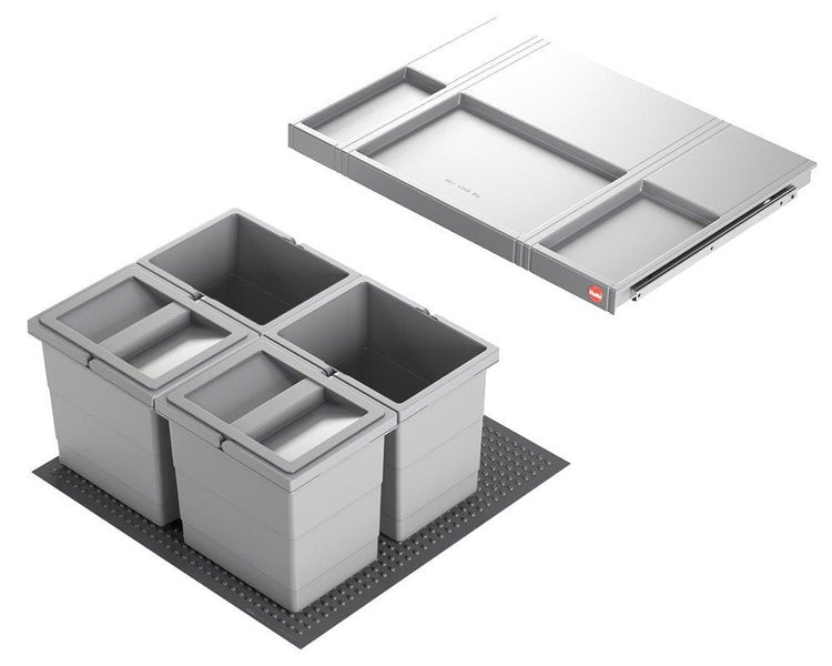 Hailo Mülltrennsystem mit vier grauen Behältern, zwei Deckeln, Antirutschmatte und ausziehbarem Ablageboden für Küchenunterschränke.