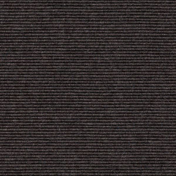 Dunkelbrauner gerippter Nadelfilz-Teppichboden mit horizontaler Rippenstruktur.