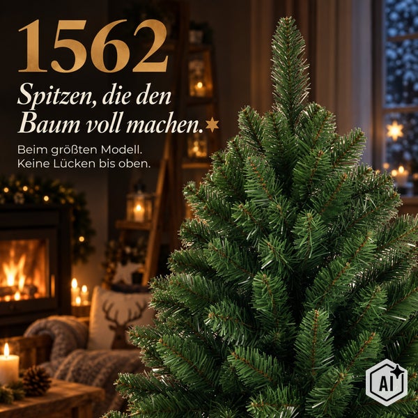 Künstlicher Weihnachtsbaum mit vielen Zweigspitzen für ein dichtes Erscheinungsbild im gemütlich eingerichteten Wohnzimmer mit Kamin.